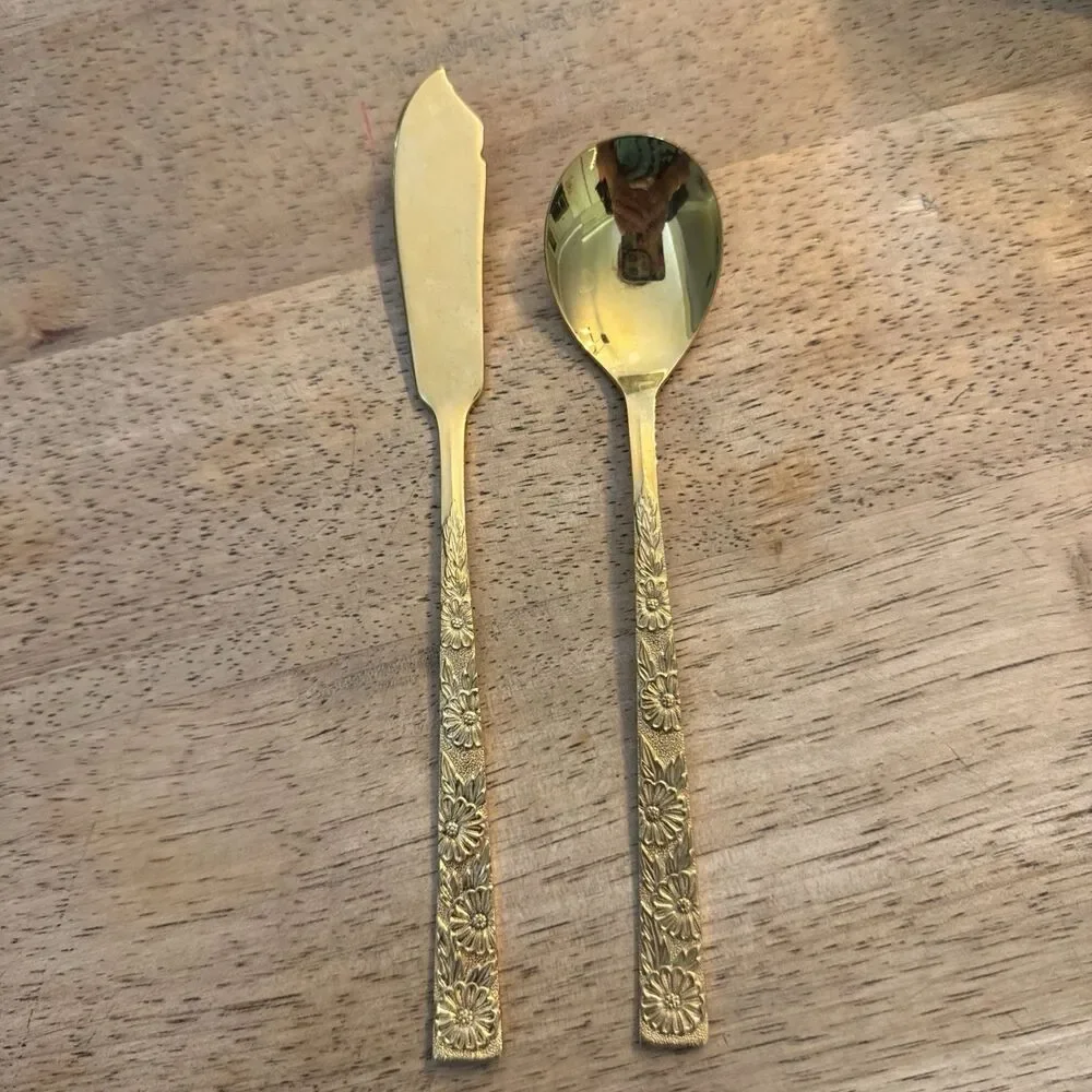 Lifetime Cutlery CARLOTTA Gold Electroplate Floral Flatware Serveware Spreader